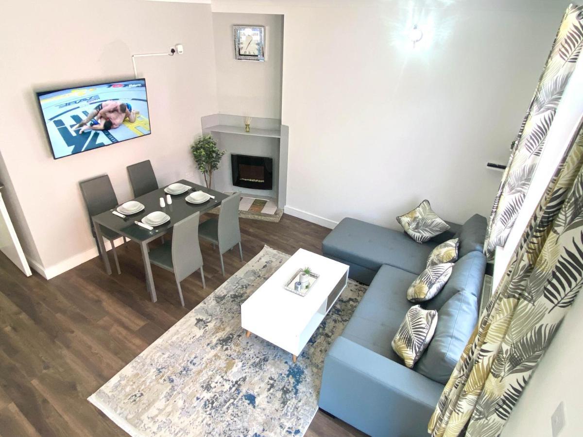 Apartamento 2 Bed Town Centre Nr Theatre Free Park Wi-Fi & Garden Aylesbury  Exterior foto