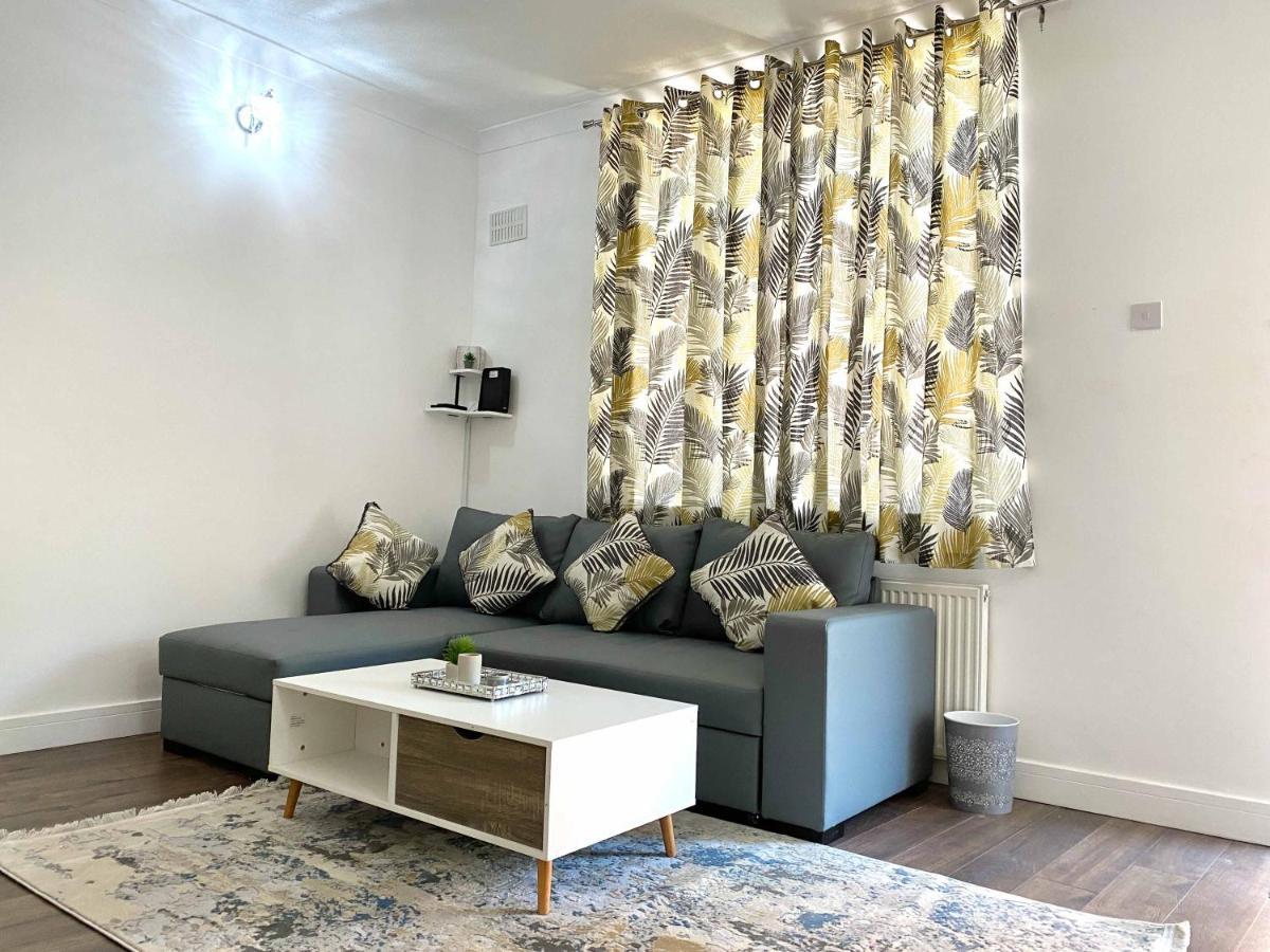 Apartamento 2 Bed Town Centre Nr Theatre Free Park Wi-Fi & Garden Aylesbury  Exterior foto