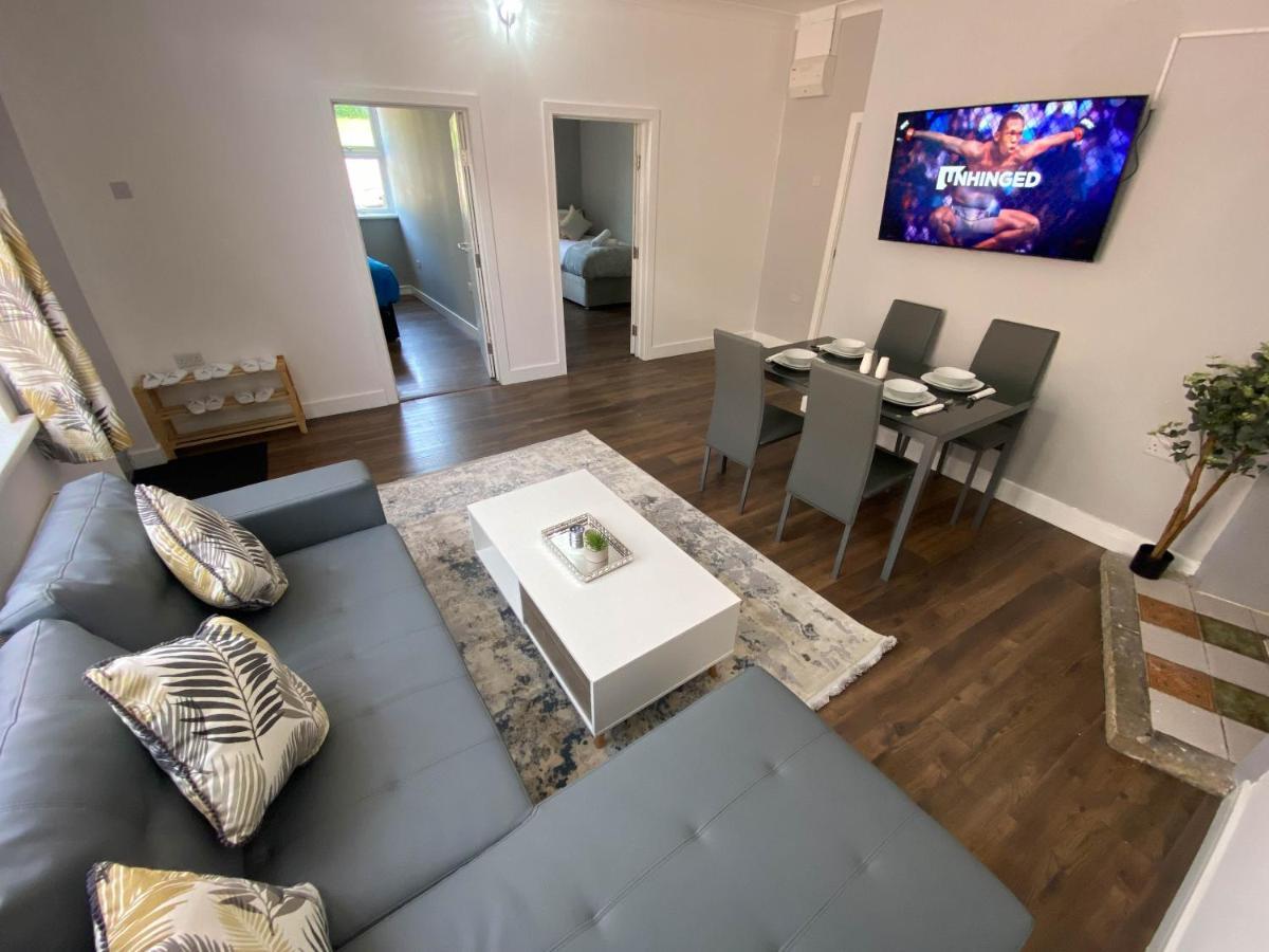 Apartamento 2 Bed Town Centre Nr Theatre Free Park Wi-Fi & Garden Aylesbury  Exterior foto