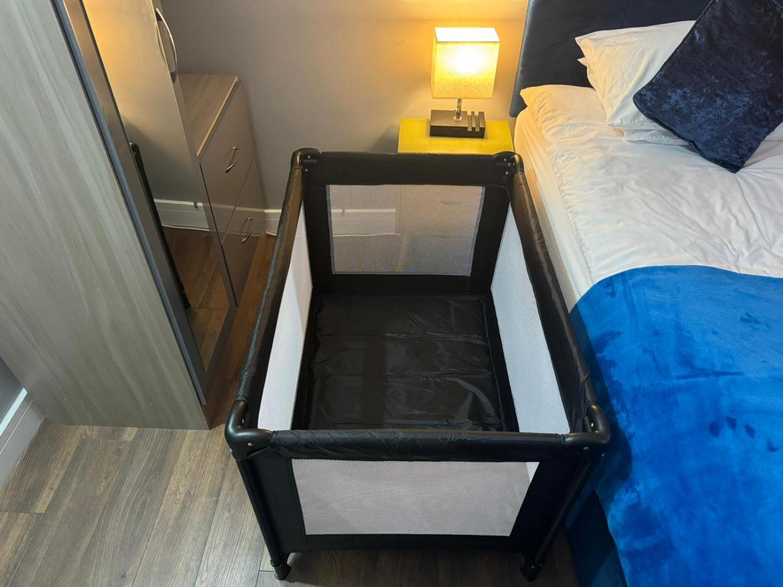 Apartamento 2 Bed Town Centre Nr Theatre Free Park Wi-Fi & Garden Aylesbury  Exterior foto